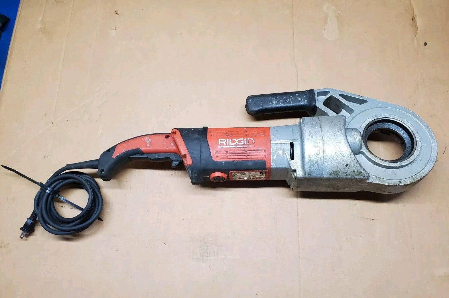 Ridgid 690-I Hand Held Electric Power Drive Tool Only 120V 1/8 - 2 in. New Cord