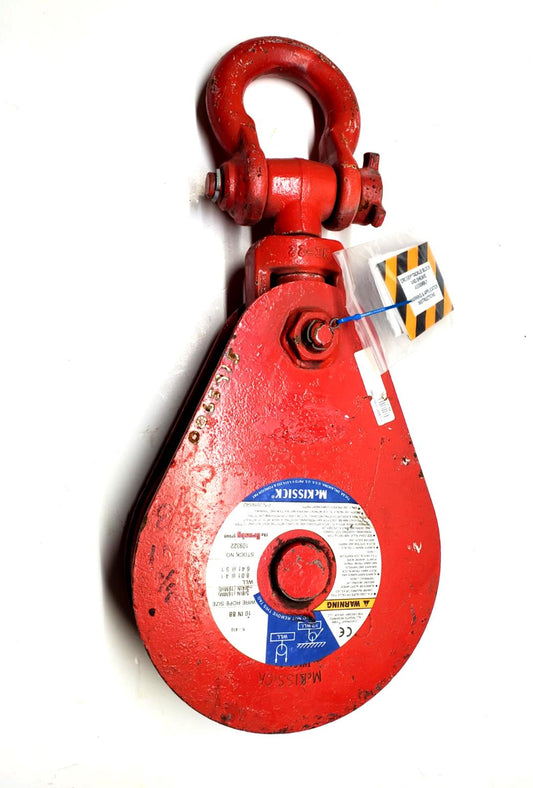 Crosby 419 10 in. BB Snatch Block w/ Shackle - 8 Ton WLL 109322