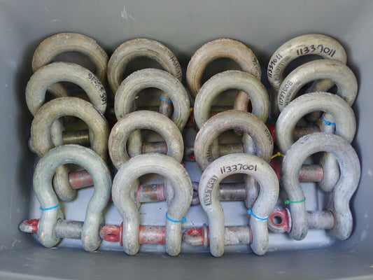 Lot of 4 Crosby 1-1/4 in. Screw Pin Anchor Shackles 12 Ton 1018570 G-209