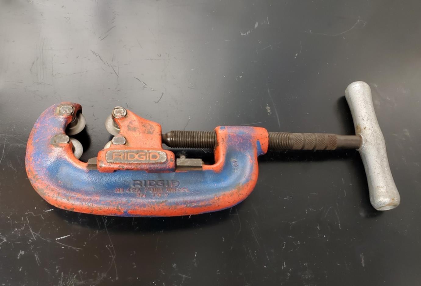 Ridgid 32870 Four Wheel Pipe Cutter 3/4 TO 2 in. No. 42A Made in USA Good!
