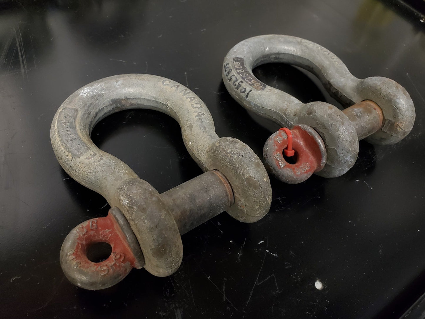 Lot of 2 Crosby 1-1/8 Screw Pin Anchor Shackles 9-1/2 Ton 1018552 G-209 Canada