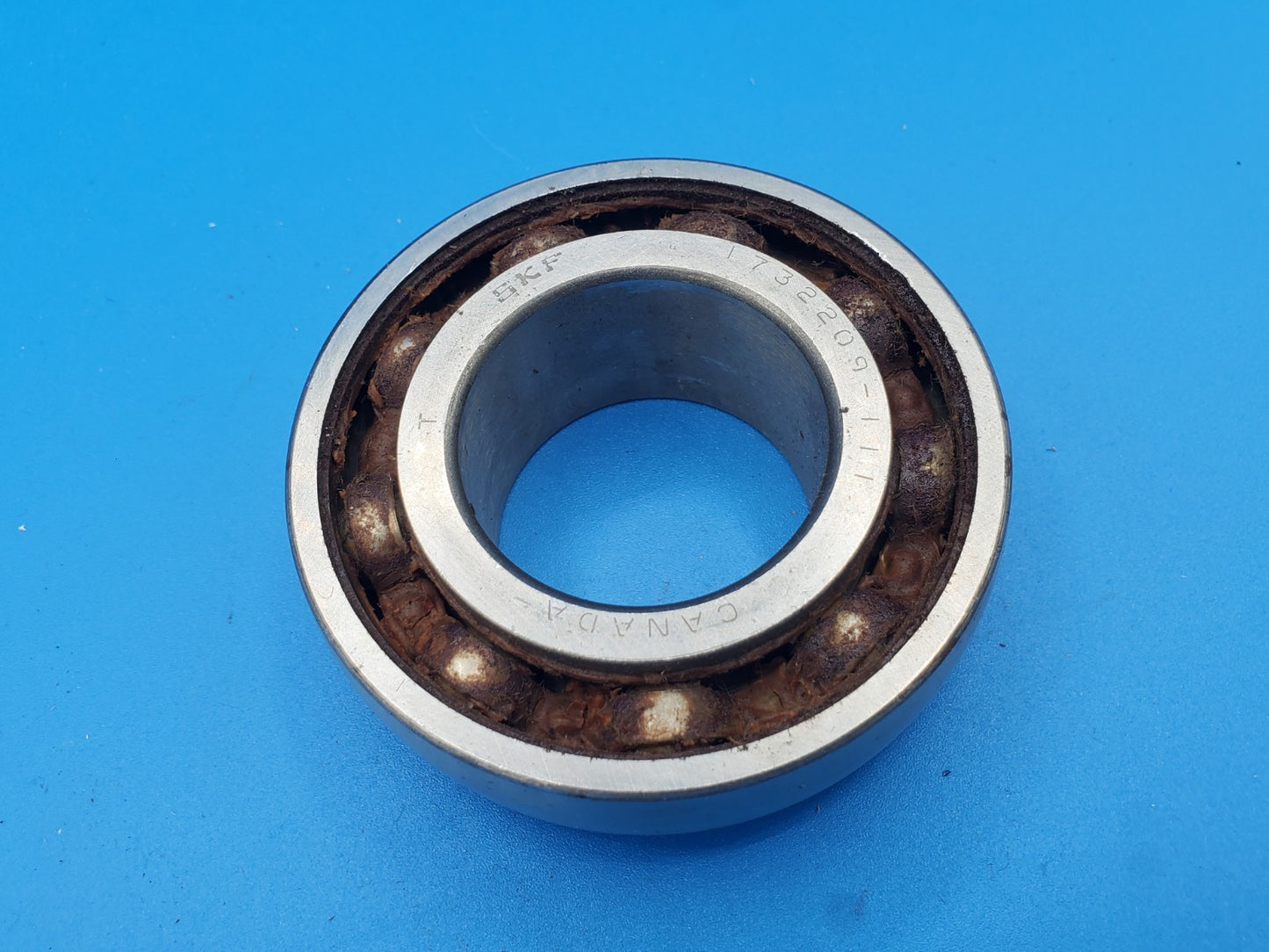 SKF 1732209-111 Insert Bearing 1-11/16 Bore NOS (No Collar)