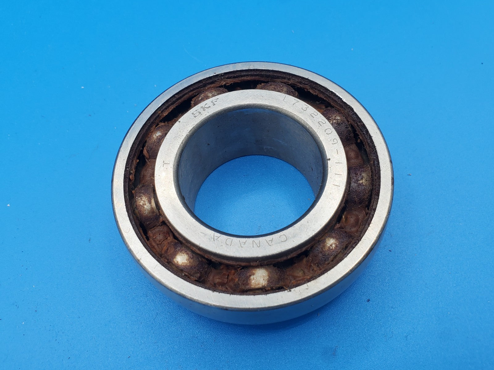 SKF 1732209-111 Insert Bearing 1-11/16 Bore NOS (No Collar)