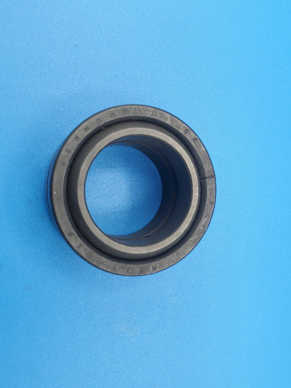 GEZ104ES SKF GERMANY RADIAL SPHERICAL PLAIN BEARING 1 1/4" x 2" x 15/16"