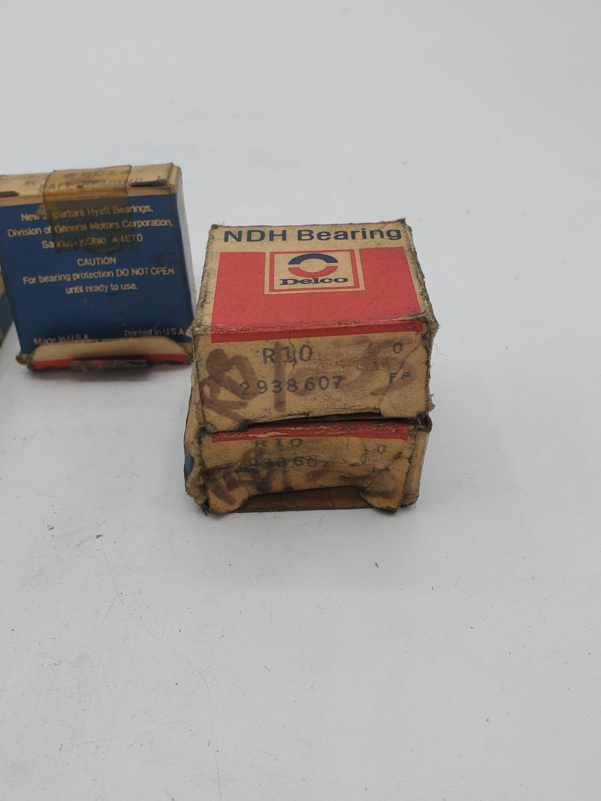 LOT OF (6) NDH Delco Ball Bearing (2) 3L02 (1) 89 (1) 8014 (2) R10, NOS