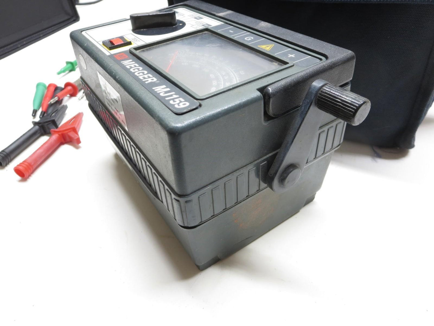 MEGGER 212159 MJ159 Insulation Tester w/ Case, Leads & 2017/2018 Prior Cal. Tag