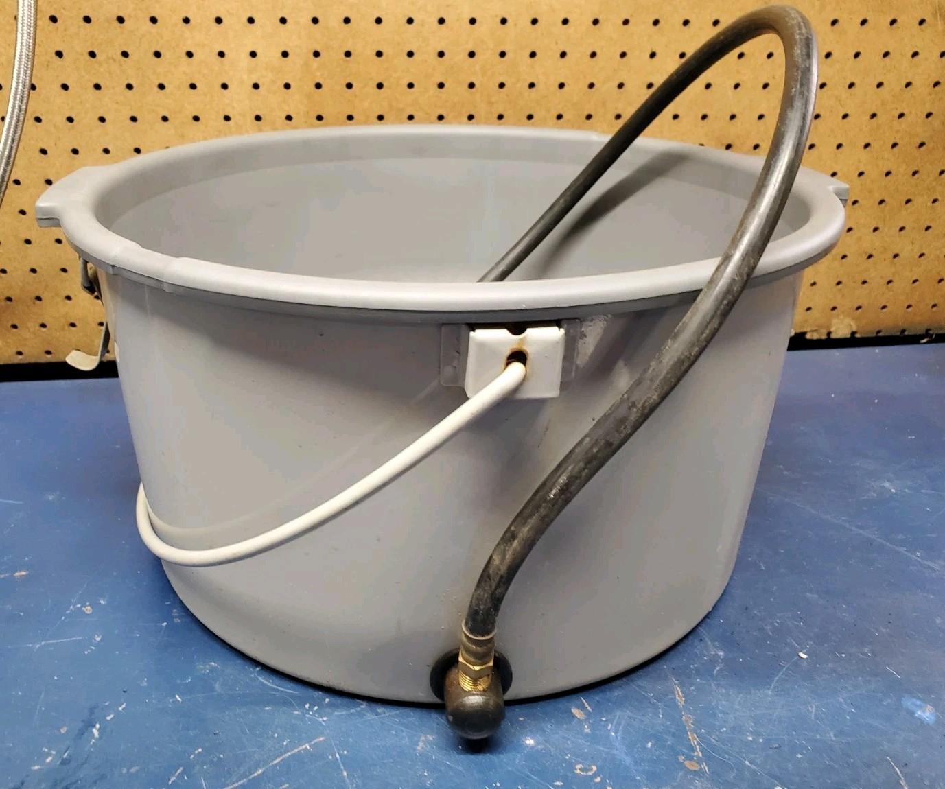 Wheeler Rex 5900 Metal Oiler Bucket, Hose And Handpump +  New Tray 
