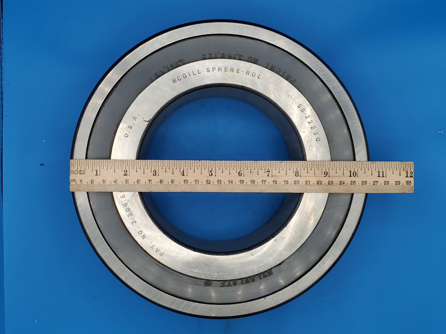NOS McGill SB22230W33SS Spherol Radial Roller Bearing SB-22230-C3-W33-SS-NEPB