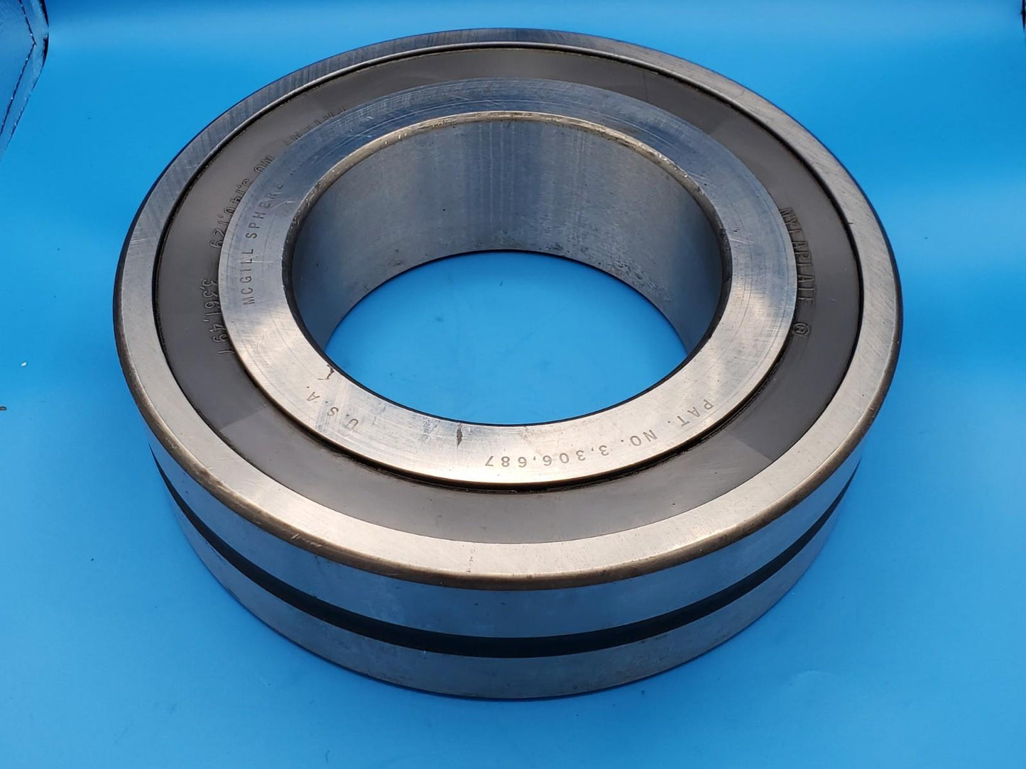 NOS McGill SB22230W33SS Spherol Radial Roller Bearing SB-22230-C3-W33-SS-NEPB