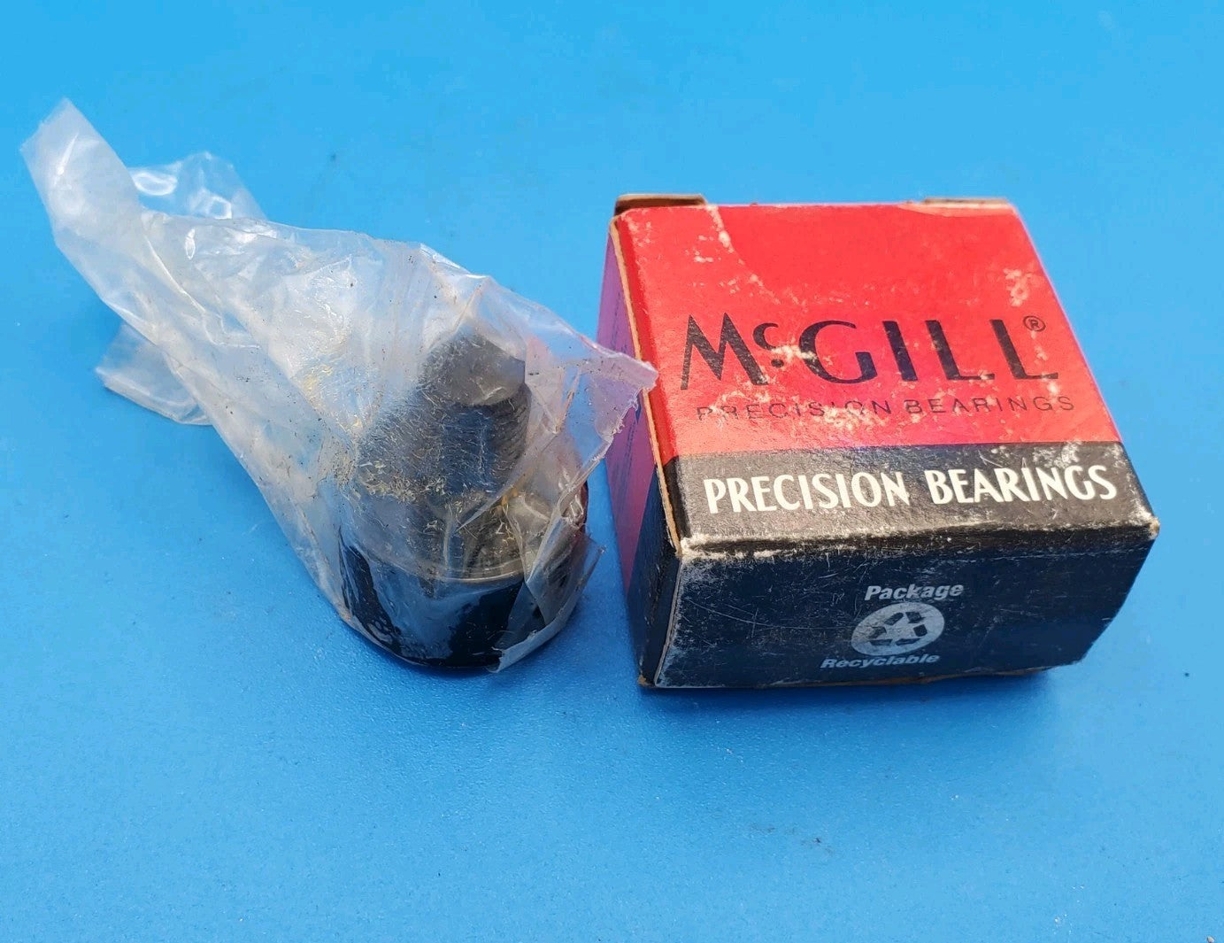 McGill 06592 Bearing Cam Follower Roller CF 2637 No Washer