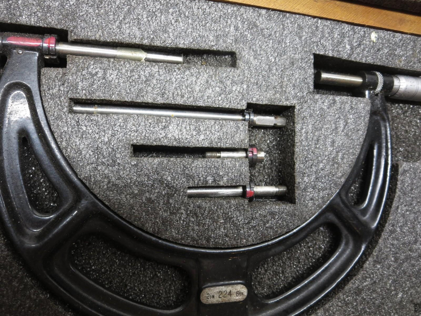 Starrett 224 2" - 6" Interchangeable Anvil Micrometer Set w/ Last Cert 12/2013