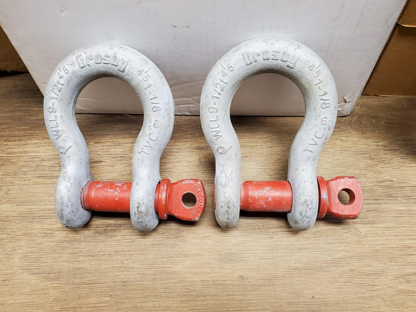 LOT OF 2 Crosby 1-1/8 in. Screw Pin Anchor Shackle 9-1/2 Ton 1018552 G-209 USA