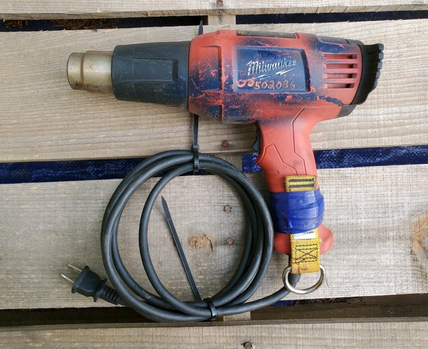 Milwaukee 8975-6 Dual Temperature Heat Gun w/ Lanyard