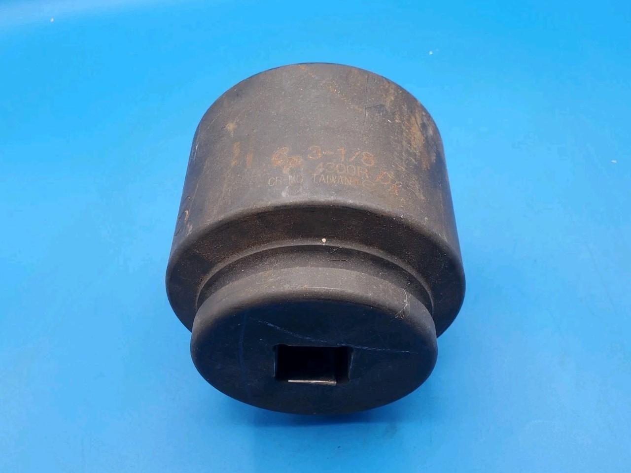 Grey Pneumatic 4300R 1" Drive 3-1/8" 12-Point Standard Impact Socket EXC. Cond.