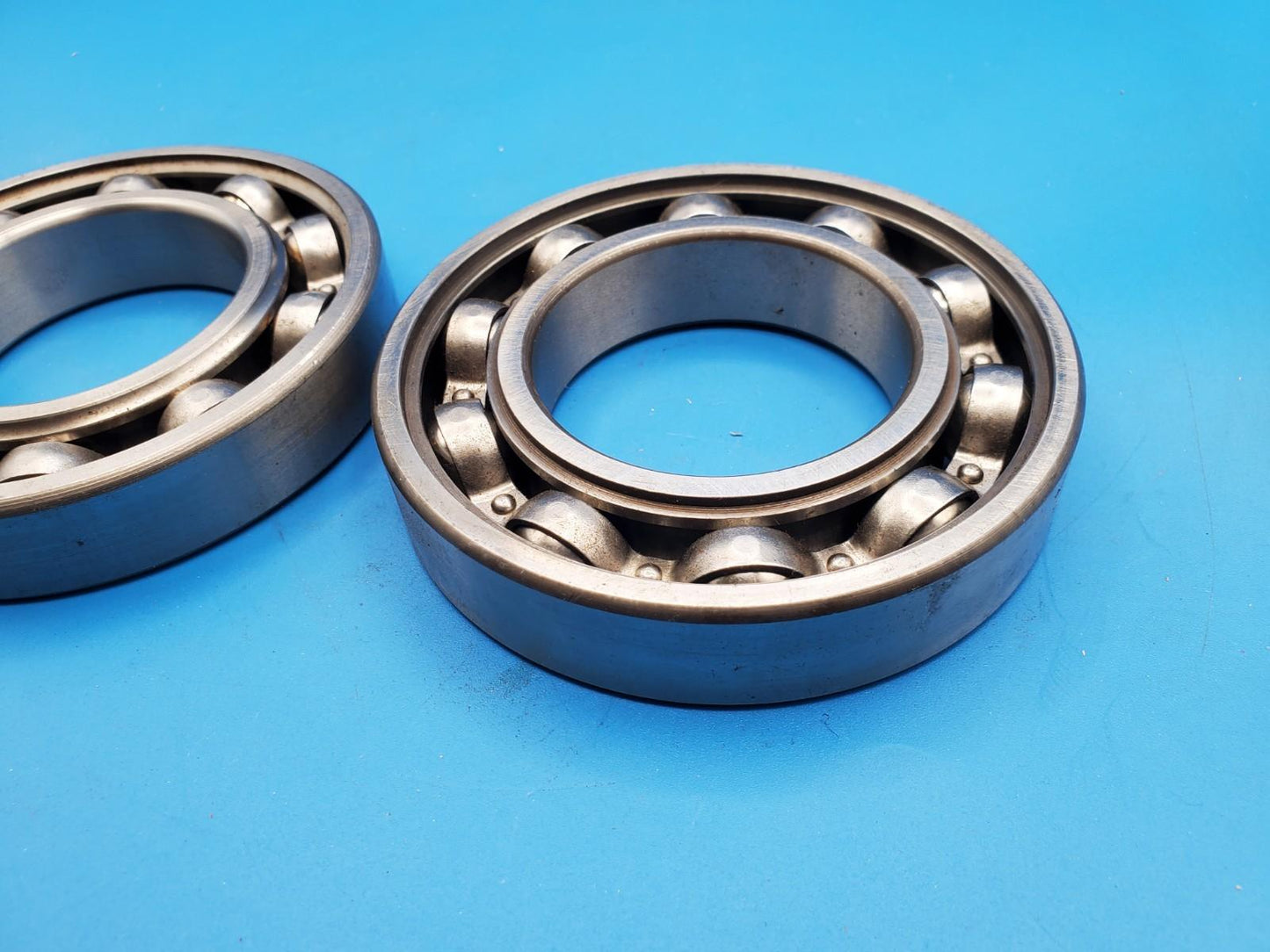LOT OF 2 PCS 6213 Bearings NOS