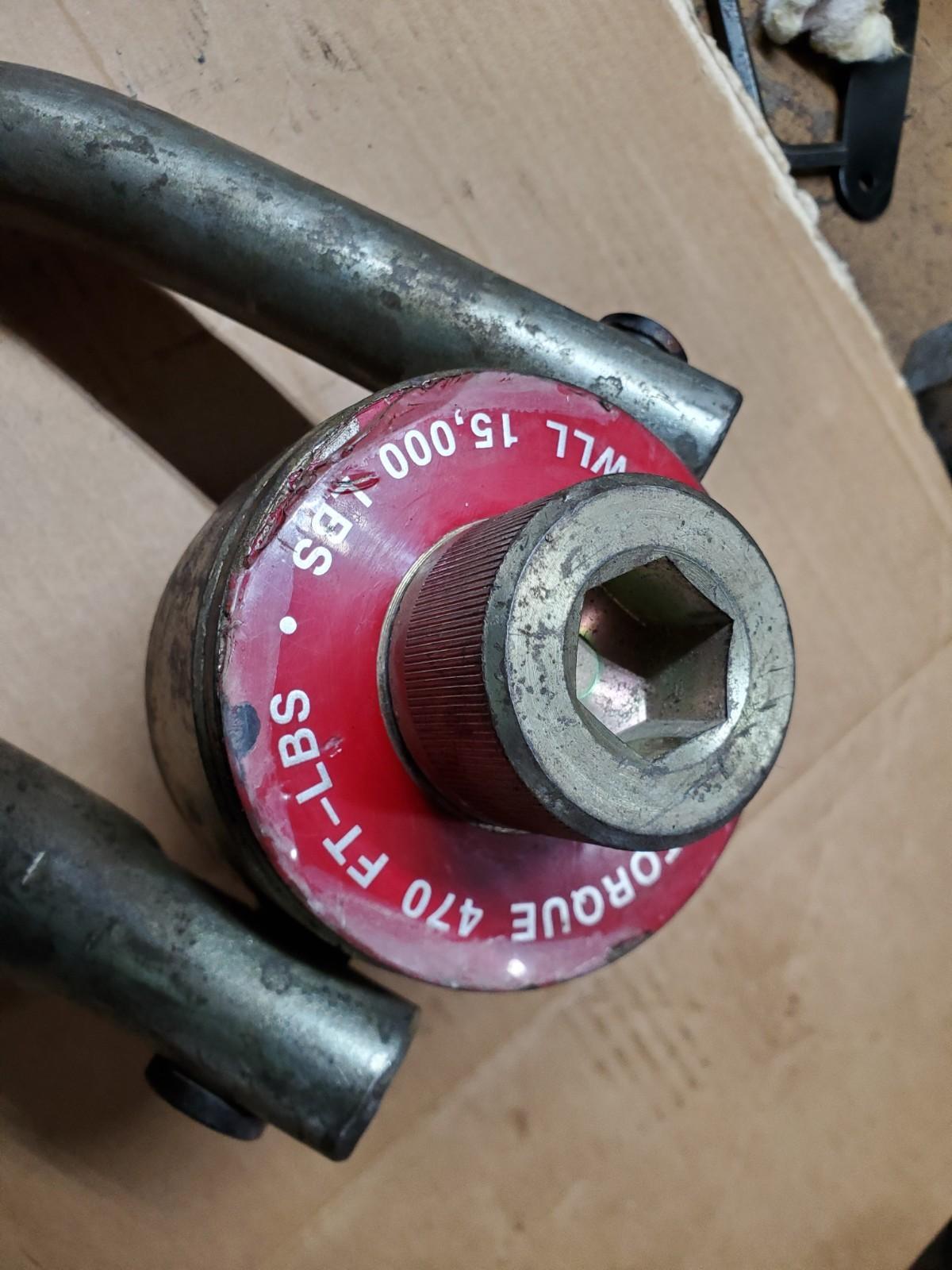 Crosby Swivel Hoist Ring WLL 15,000 LB 1016975 HR-125