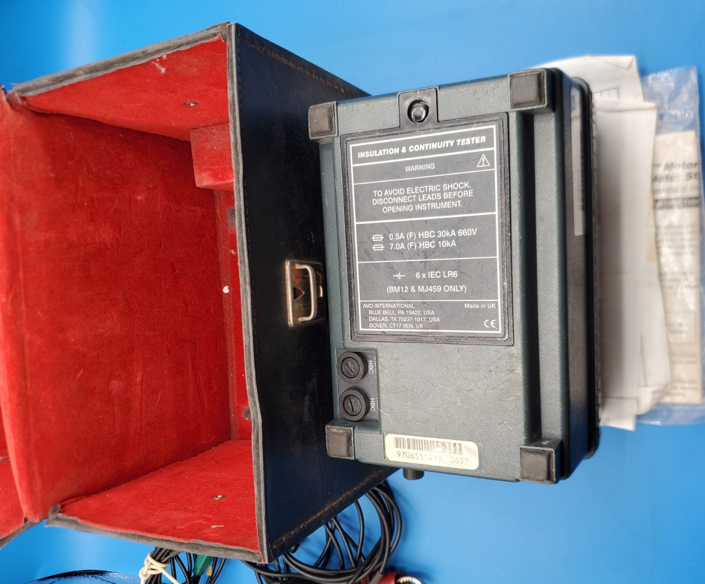 MEGGER MJ159 Insulation Tester w/ Case, Leads (Crank Won't Move Needle)