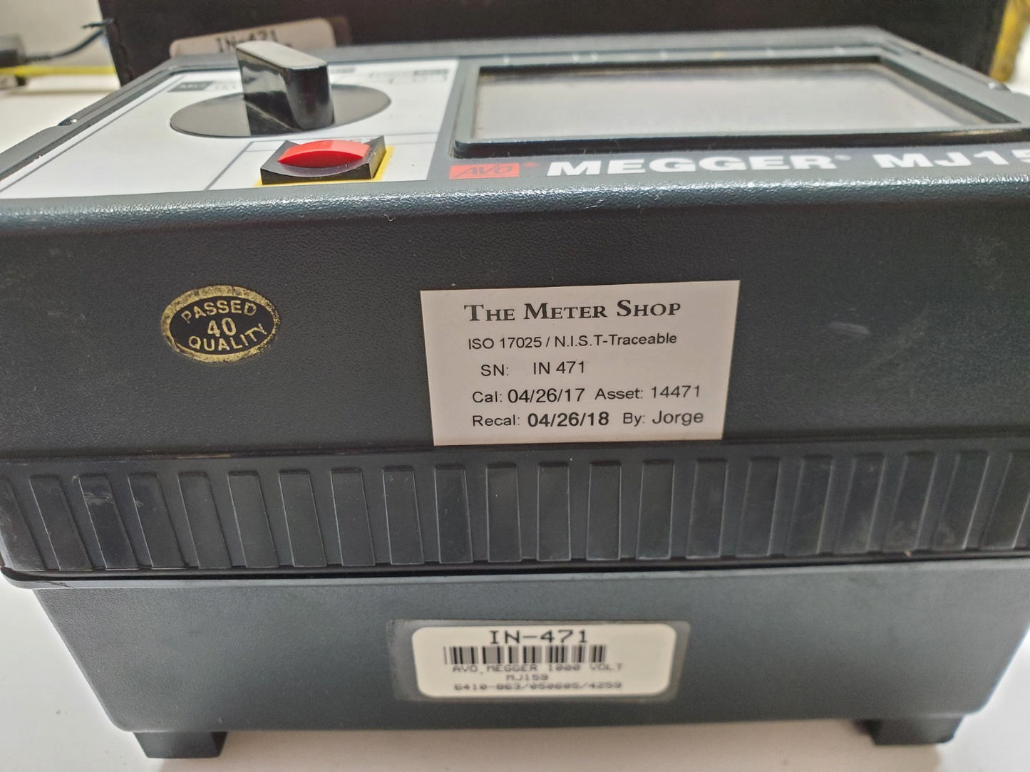 MEGGER MJ159 Insulation Tester w/ Case (Crank Won't Move Needle)