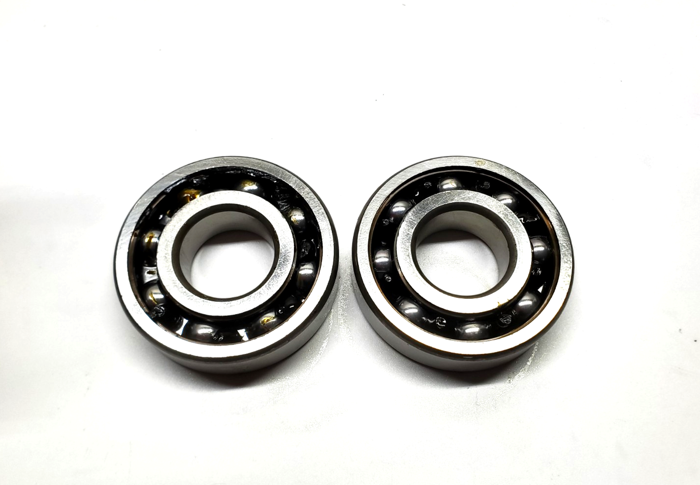 LOT 2 PCS NTN 6306 Bearing 6306LU Made in Japan