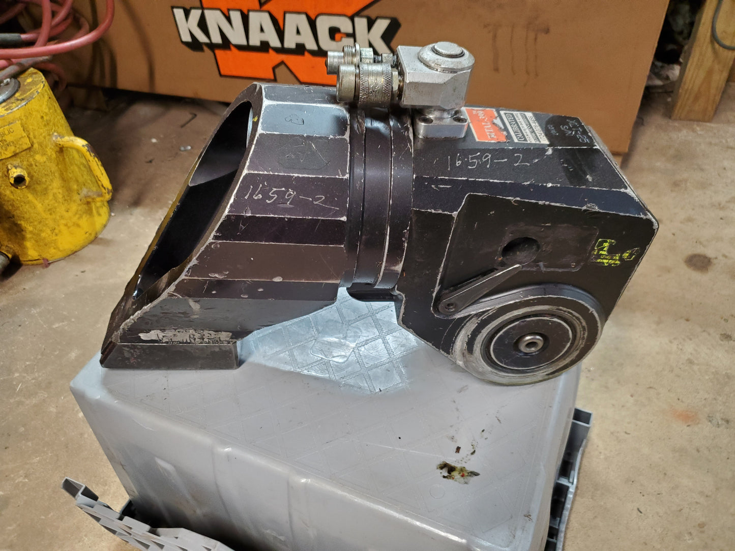 HYTORC HY-25XLT Hydraulic Torque Wrench 25 XLT 2-1/2 in. Dr.