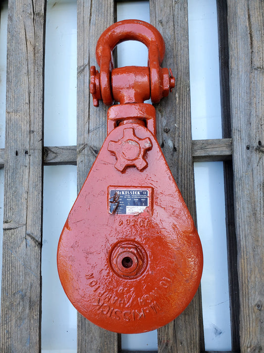 Crosby 421 10" BB Snatch Block w/ Shackle - 15 Ton WLL - #108390 USA
