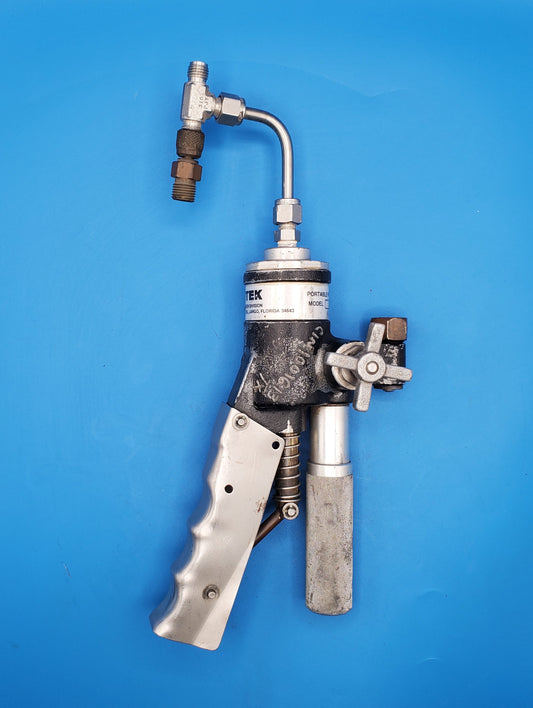AMETEK T-740 PNEUMATIC HAND PUMP 0 - 300 PSI