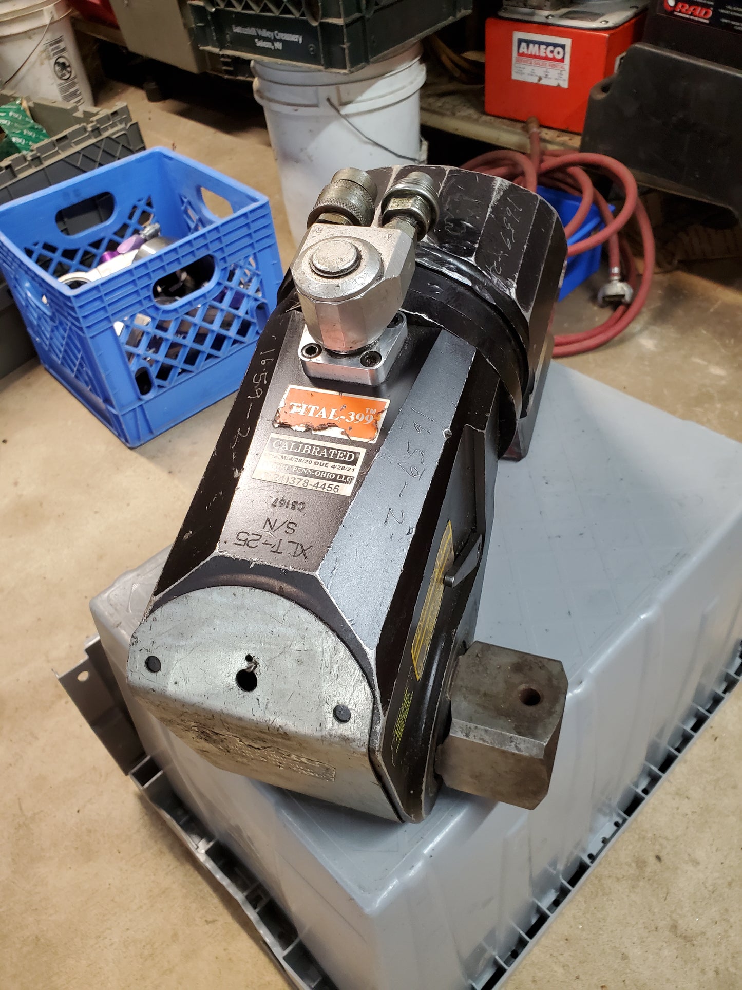 HYTORC HY-25XLT Hydraulic Torque Wrench 25 XLT 2-1/2 in. Dr.