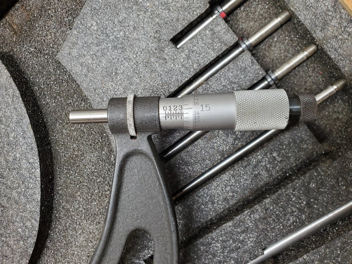 Starrett 224 Outside Micrometer 6 - 12" Ref. INV 115378