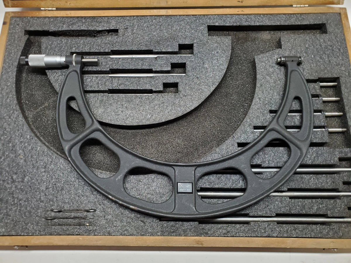 Starrett 224 Outside Micrometer 6 - 12" Ref. INV 115378