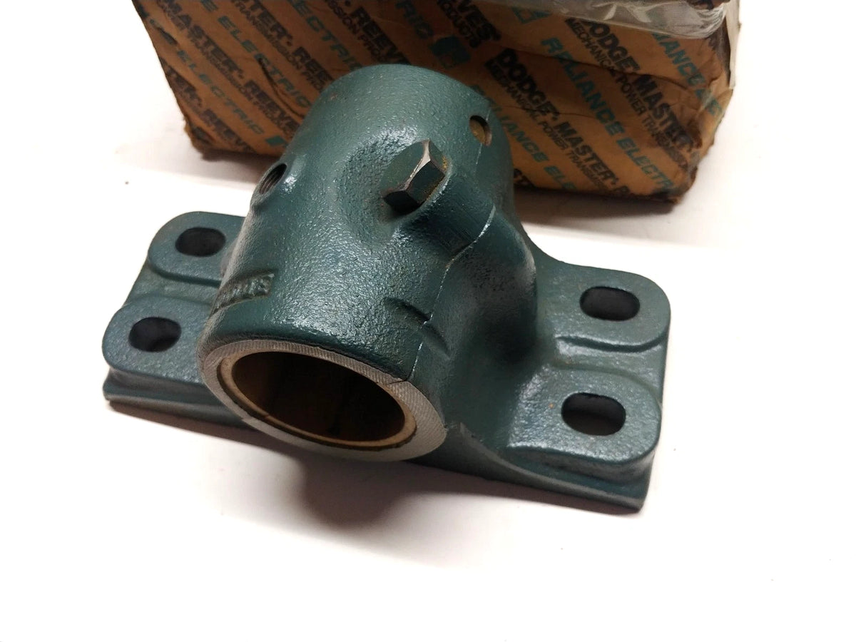 Dodge 2-11/16 in. Angle BRZ BSH Bearing Pillow Block P4B-BZA-211 p/n 231081 NOS