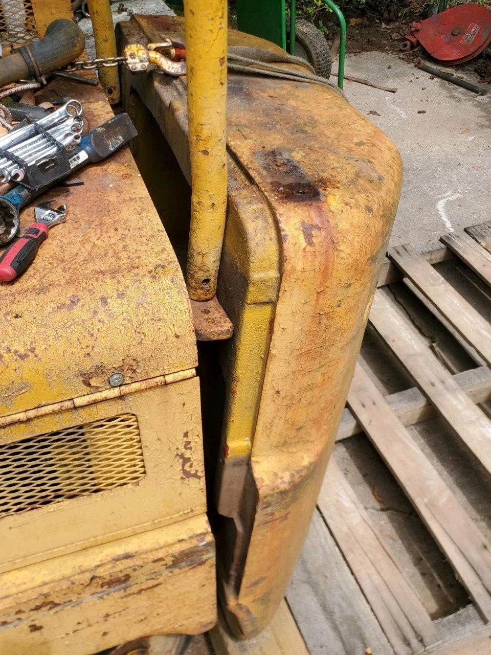 Clark Carloader Model 4024 Fork Lift Counterweight