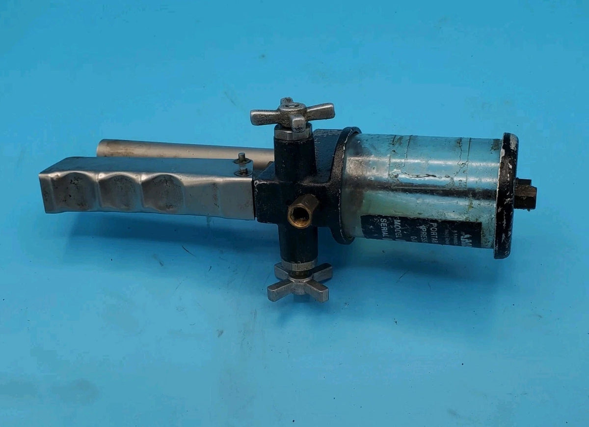 AMETEK T-620 Hydraulic Hand Pressure Tester 0 - 3,000 PSI