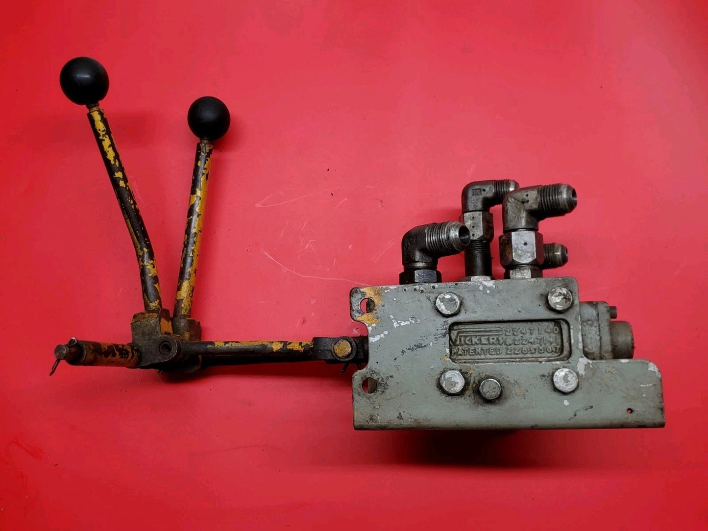 Clark Forklift Hydraulic Valve w/ Control Levers Assy 623844 Vickers 2247140