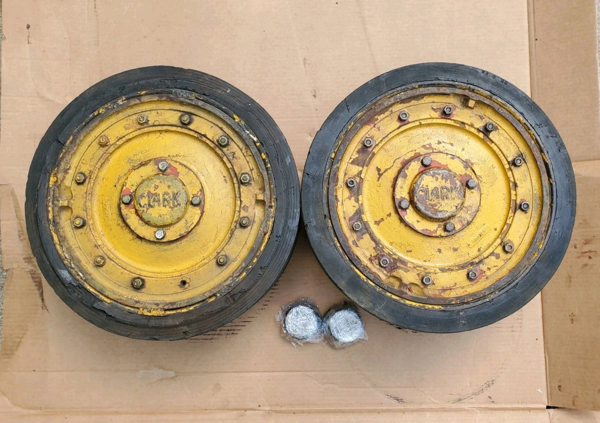 Set of Clark Fork Lift 604569 Drive Wheel &amp; Tire Assembly w/ Bearings Carloader