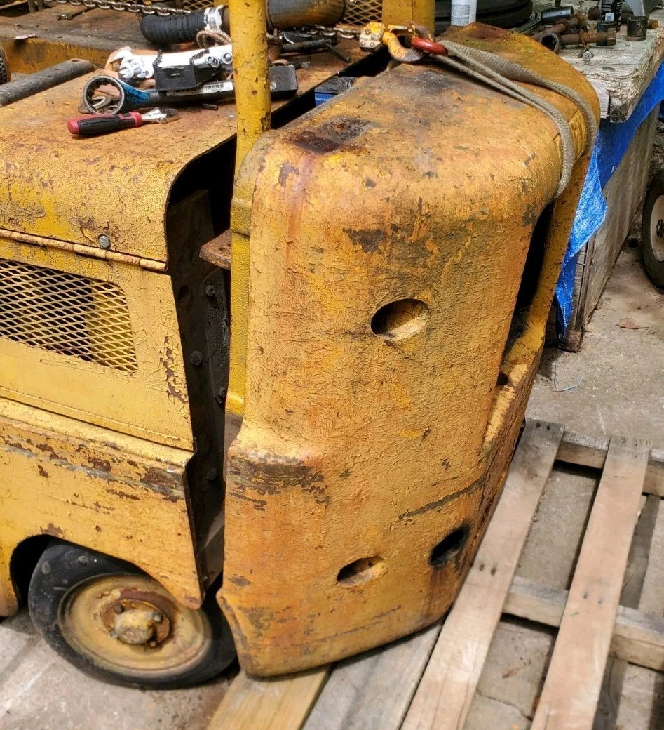Clark Carloader Model 4024 Fork Lift Counterweight
