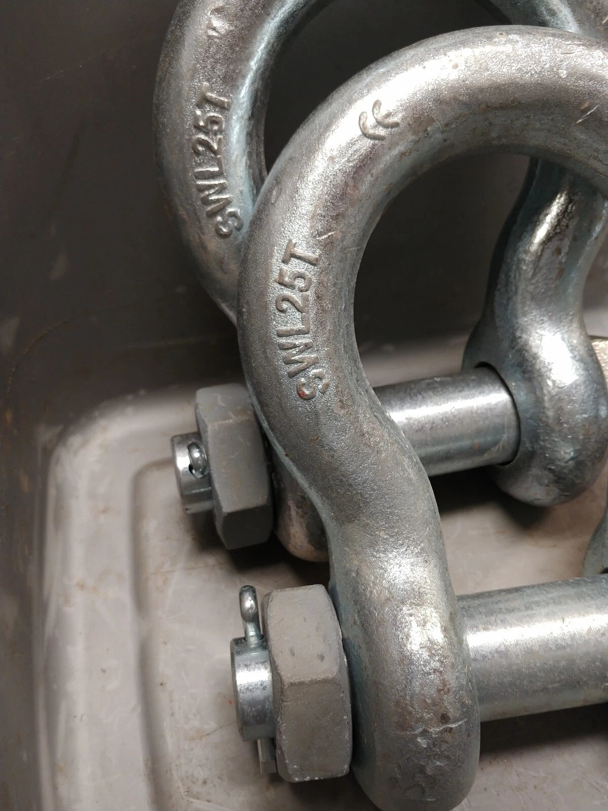 1 ea. CSS 1-3/4 in. Anchor Shackle 25 ton Bolt Pin CE
