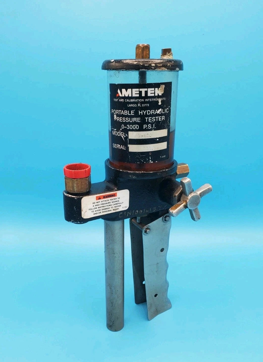 AMETEK T620 Hydraulid Pump, Hand, 0 - 3,000 PSI, USA