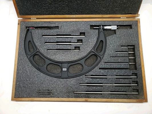Starrett 224 Outside Micrometer 6 - 12" Ref. INV 115378