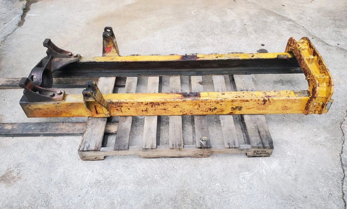 Clark Carloader Model 4024 Fork Lift Upright Outer Mast Assembly